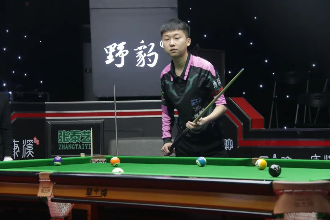 手与位置 手与位置