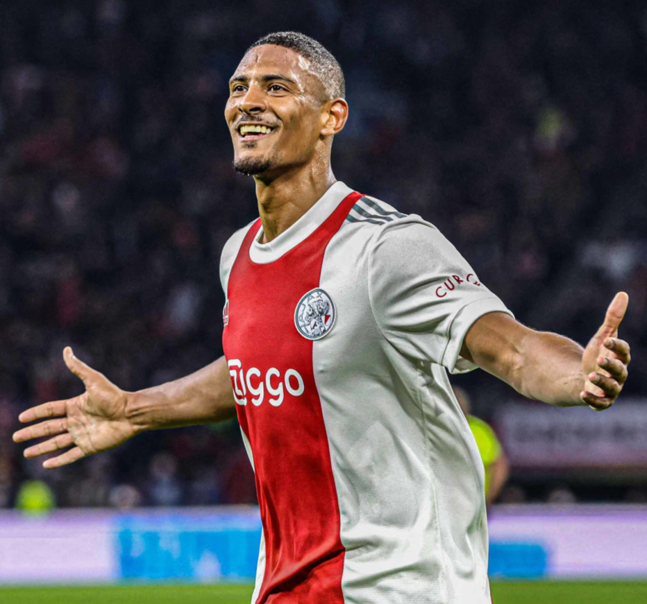 首秀即破门 首秀即破门